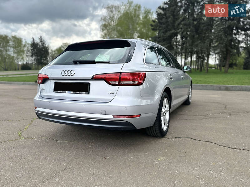 Универсал Audi A4 2018 в Львове