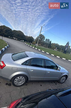 Седан Audi A4 2001 в 