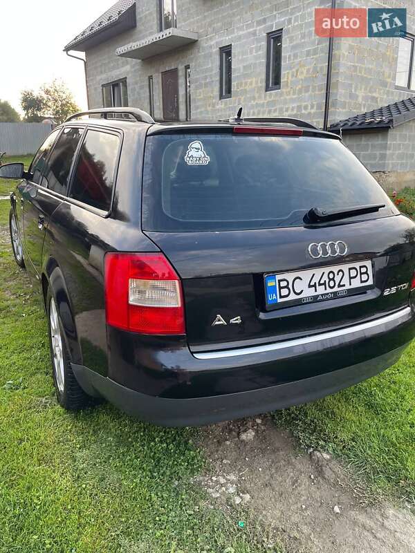 Универсал Audi A4 2002 в Мостиске