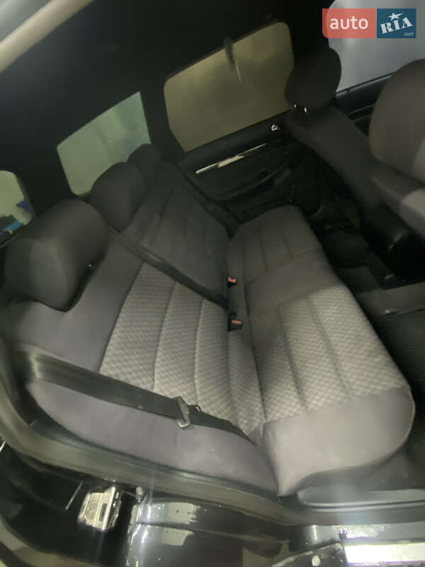Універсал Audi A4 2000 в Ірпені