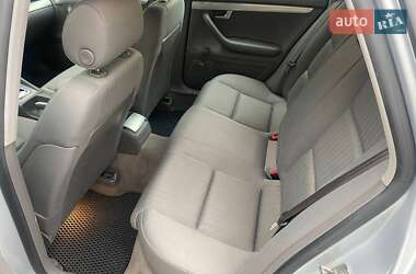 Седан Audi A4 2002 в 