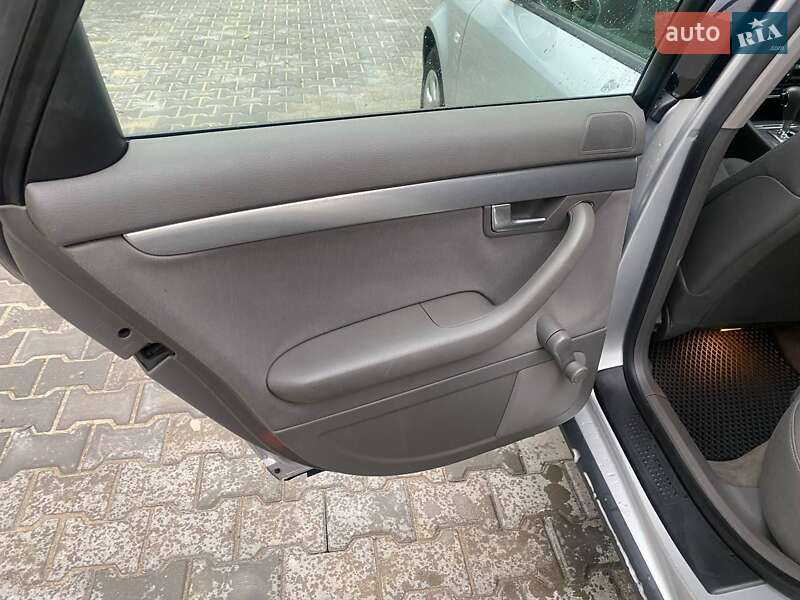 Седан Audi A4 2002 в Вінниці