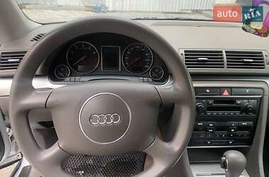 Седан Audi A4 2002 в 