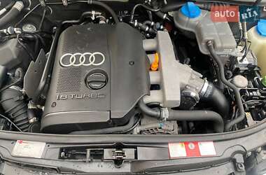 Седан Audi A4 2002 в 