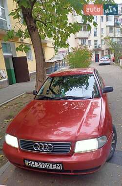 Седан Audi A4 1995 в Измаиле