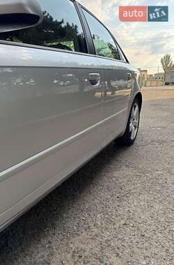 Седан Audi A4 2005 в 