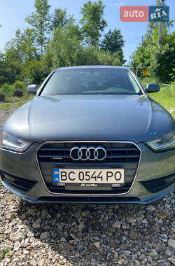 Седан Audi A4 2013 в Луцьку