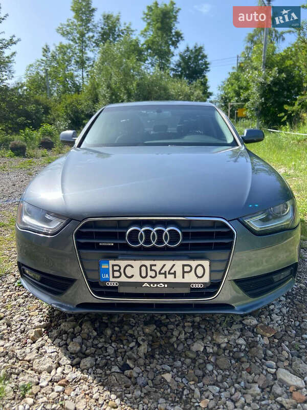 Седан Audi A4 2013 в 