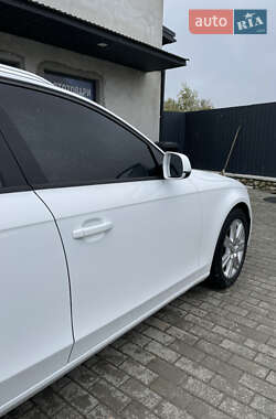 Універсал Audi A4 2012 в 