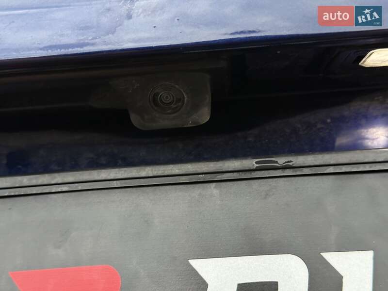 Седан Audi A4 2019 в Львові