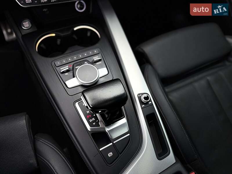 Седан Audi A4 2019 в Львові