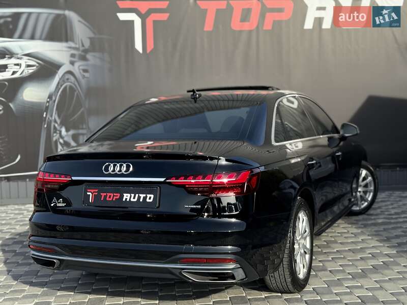 Седан Audi A4 2022 в Львове