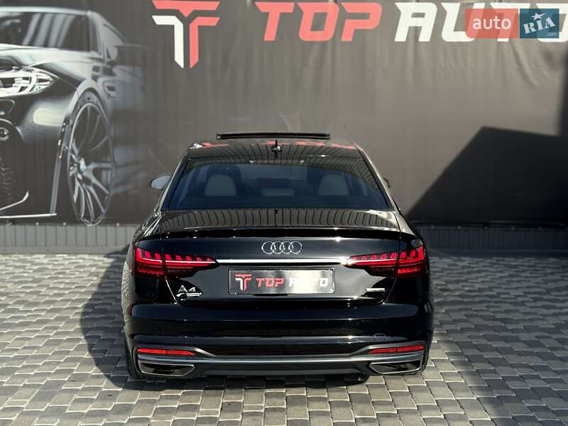 Седан Audi A4 2022 в Львове