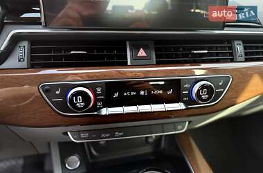 Седан Audi A4 2022 в 