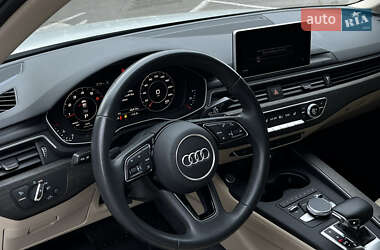 Седан Audi A4 2019 в 