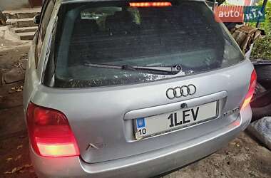 Універсал Audi A4 2000 в 