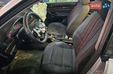 Універсал Audi A4 2000 в 