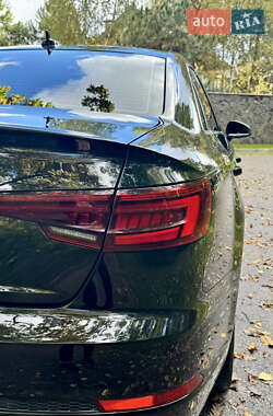 Седан Audi A4 2017 в 