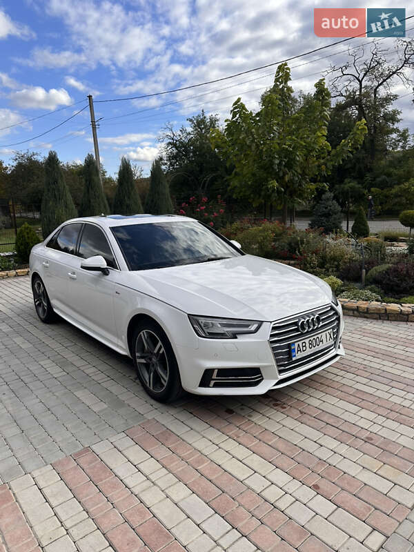 Седан Audi A4 2016 в 