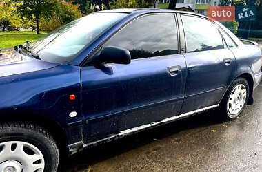 Седан Audi A4 1996 в 