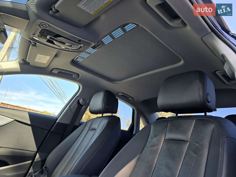 Седан Audi A4 2017 в Киеве