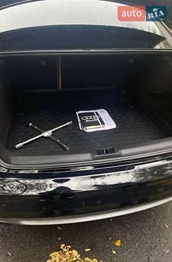 Седан Audi A4 2011 в 