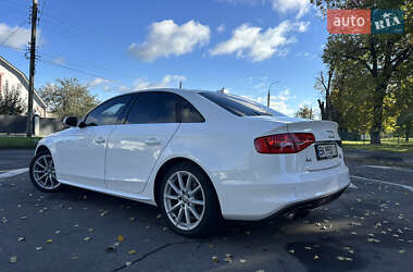 Седан Audi A4 2015 в 