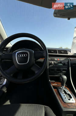 Седан Audi A4 2006 в 