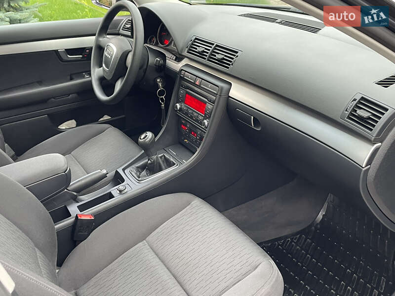 Седан Audi A4 2007 в Сарнах