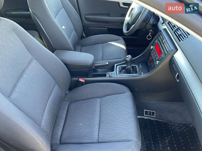 Седан Audi A4 2007 в Сарнах