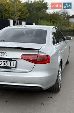 Седан Audi A4 2012 в 