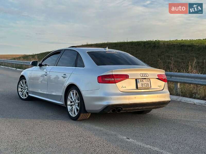 Седан Audi A4 2013 в Львові