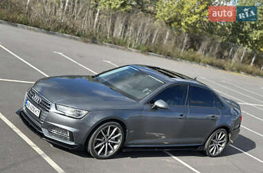 Седан Audi A4 2016 в 