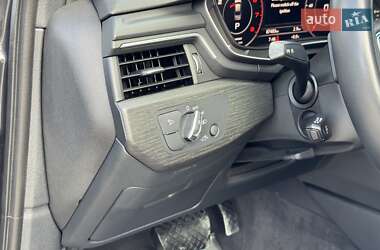 Седан Audi A4 2018 в 