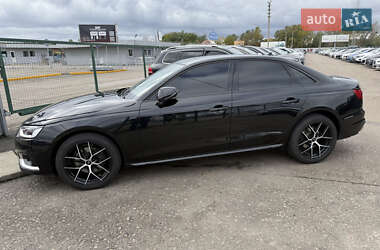 Седан Audi A4 2020 в Киеве