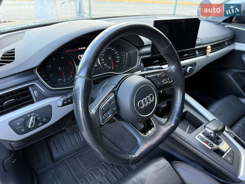 Седан Audi A4 2020 в Киеве