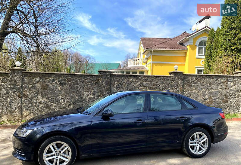 Седан Audi A4 2017 в Києві