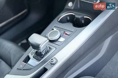 Седан Audi A4 2017 в 
