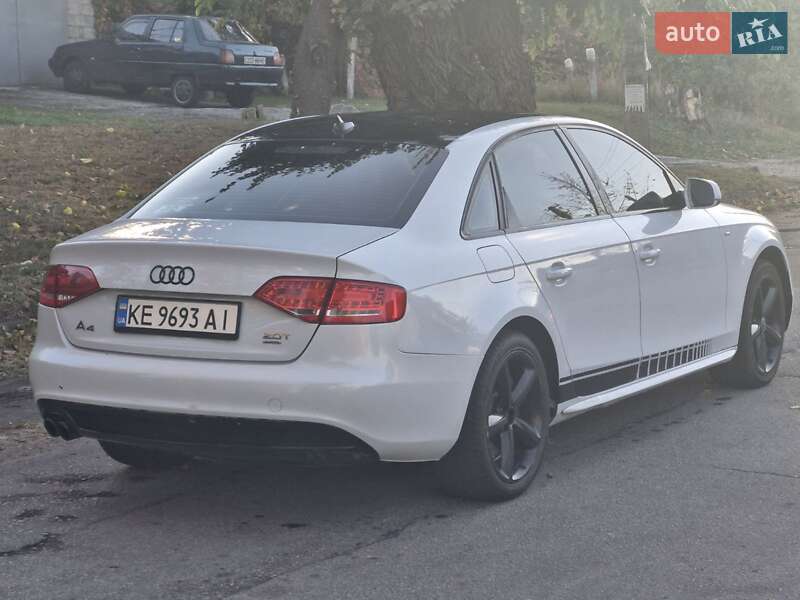 Седан Audi A4 2011 в Запорожье
