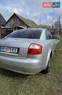 Седан Audi A4 2002 в  фото 4 Седан Audi A4 2002 в