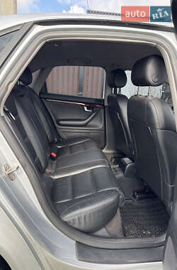 Седан Audi A4 2002 в  фото 6 Седан Audi A4 2002 в