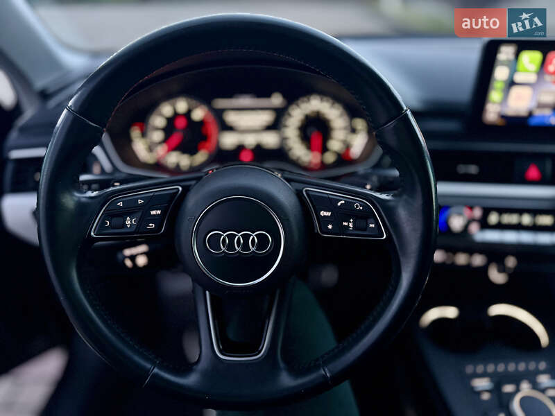 Седан Audi A4 2016 в Виноградові