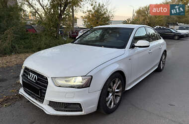Седан Audi A4 2015 в Києві