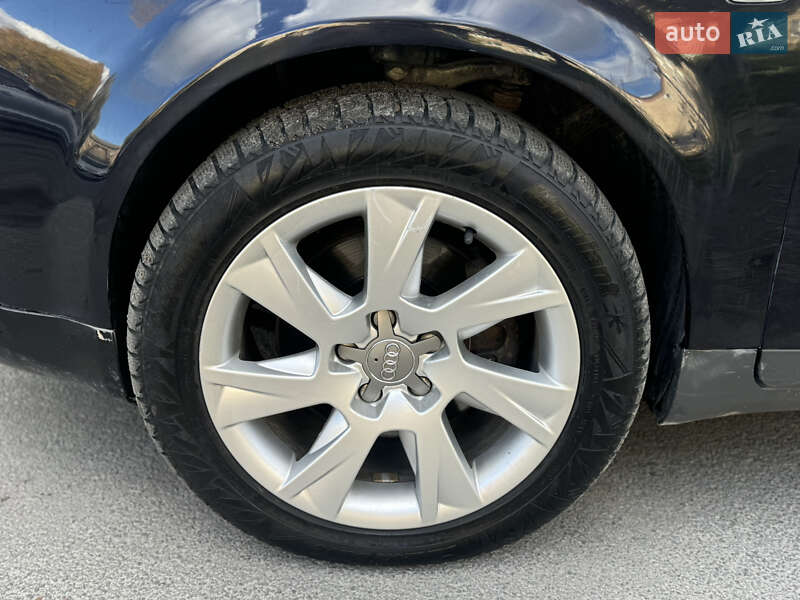 Універсал Audi A4 2002 в Звягелі