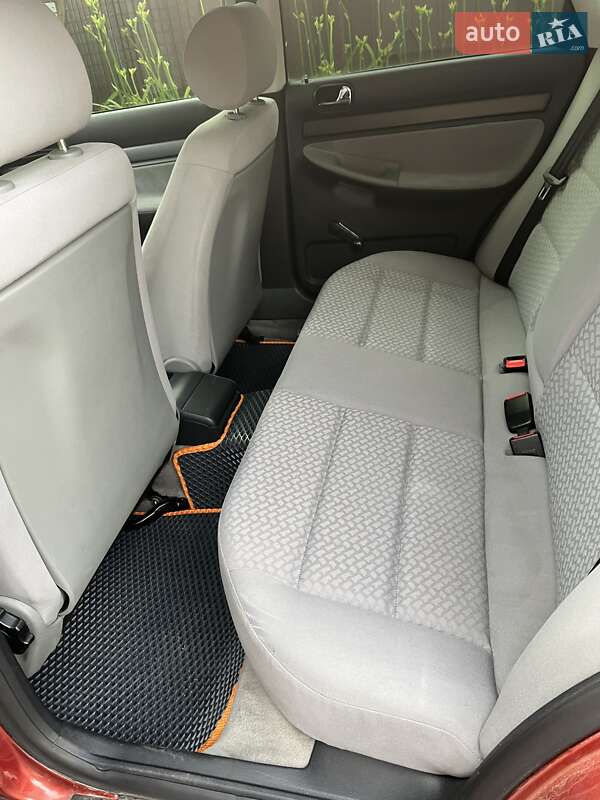 Седан Audi A4 1996 в Конотопе