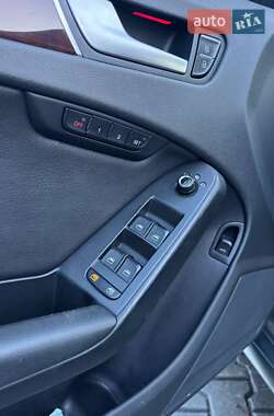 Седан Audi A4 2012 в Львове