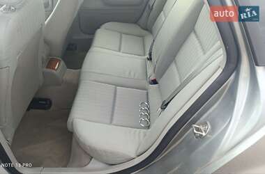Универсал Audi A4 2003 в  фото 12 Универсал Audi A4 2003 в