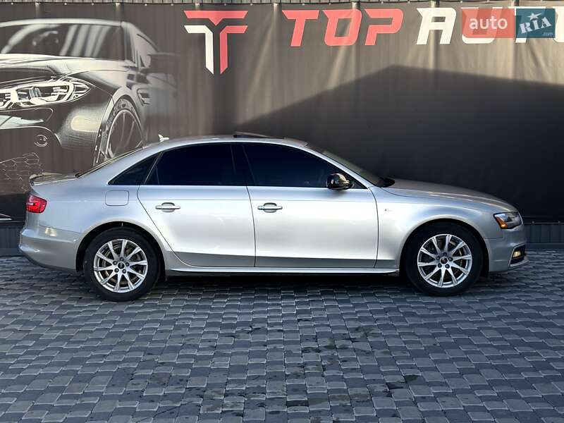 Седан Audi A4 2014 в Львові