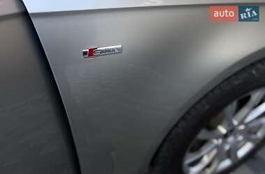Седан Audi A4 2014 в 