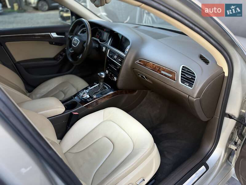Седан Audi A4 2014 в Львові